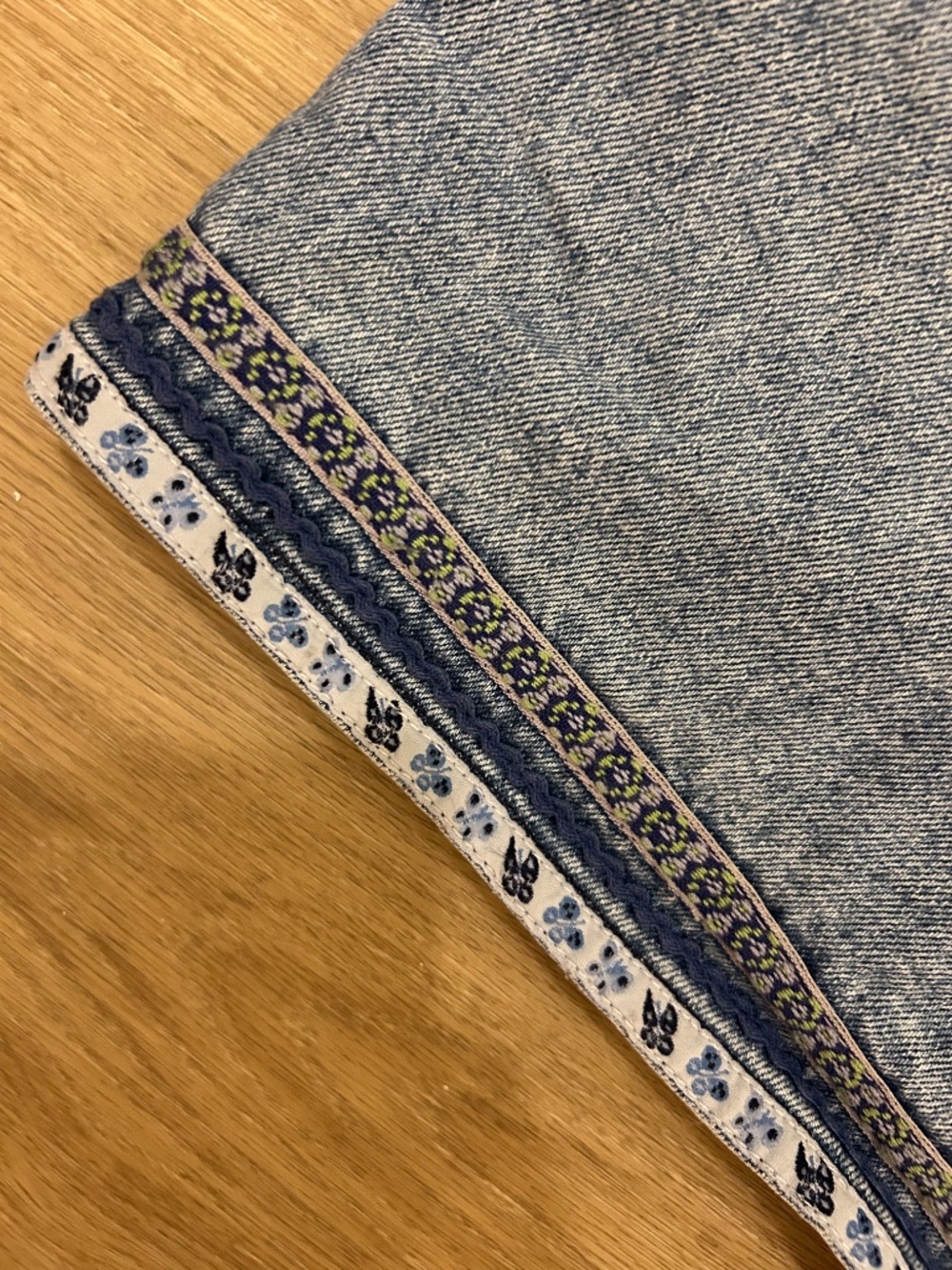 Patterned Jean Shorts - Picture 2 of 3